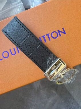 W/BOX 🖤 Black Embossed Monogram Key Chain Strap